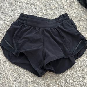 Lululemon Hotty Hot shorts, Black size 2